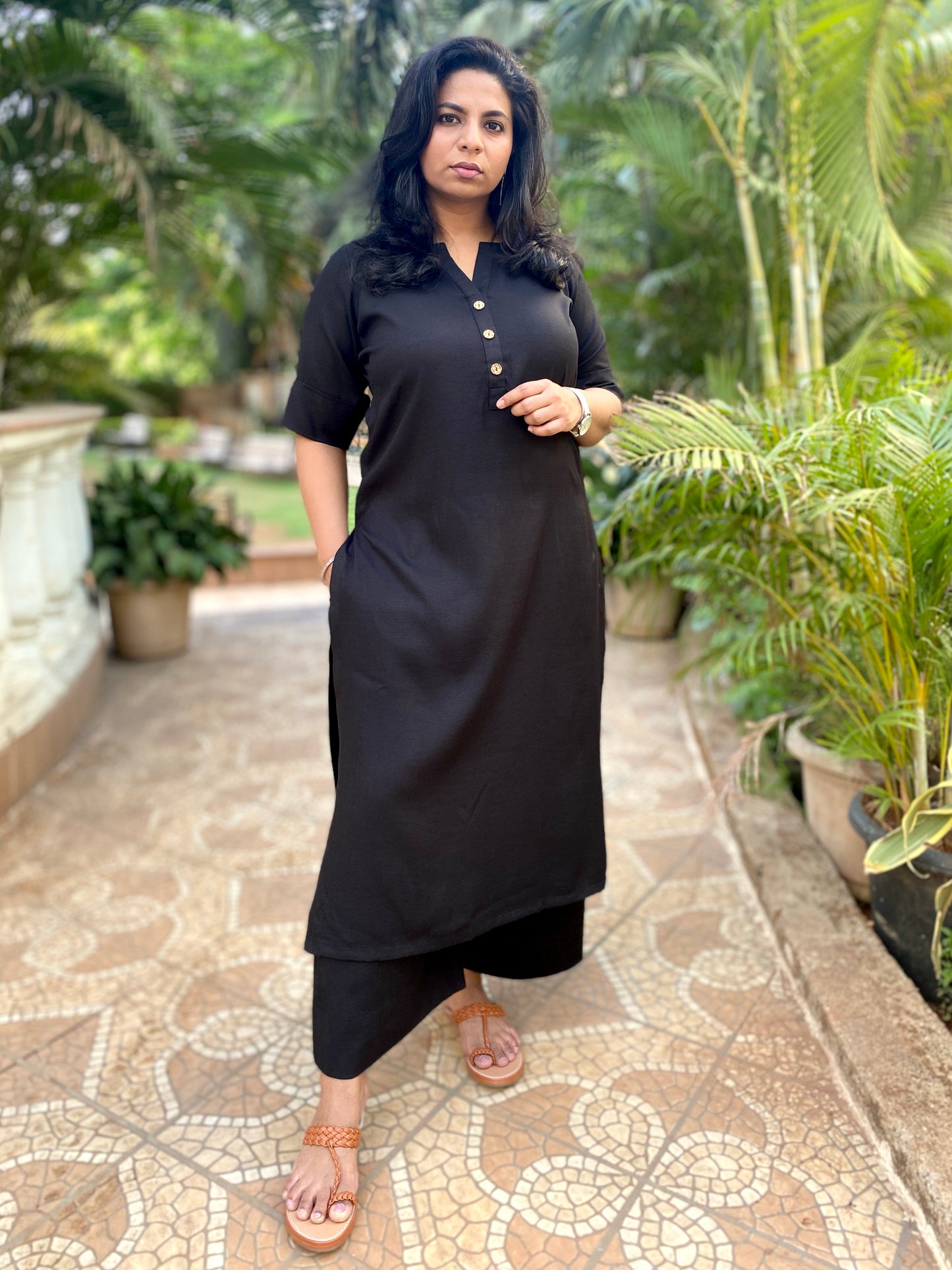 AMMU - ONLY KURTA  - BLACK